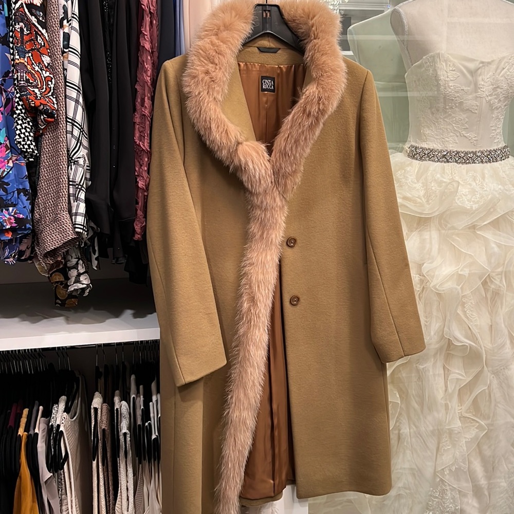Cinzia rocca fur trimmed coat